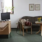 Penzion Zum Schwan 3*